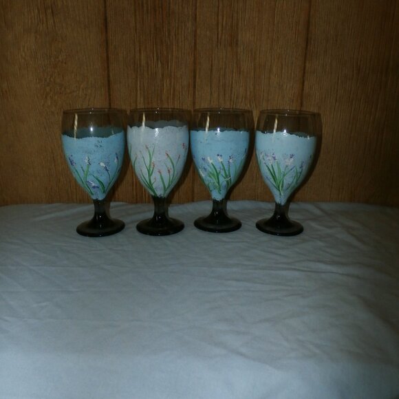 Set of  4  Hand Painted Water Goblet Drinking Glasses  with  Sea Turtles Design - Picture 5 of 13